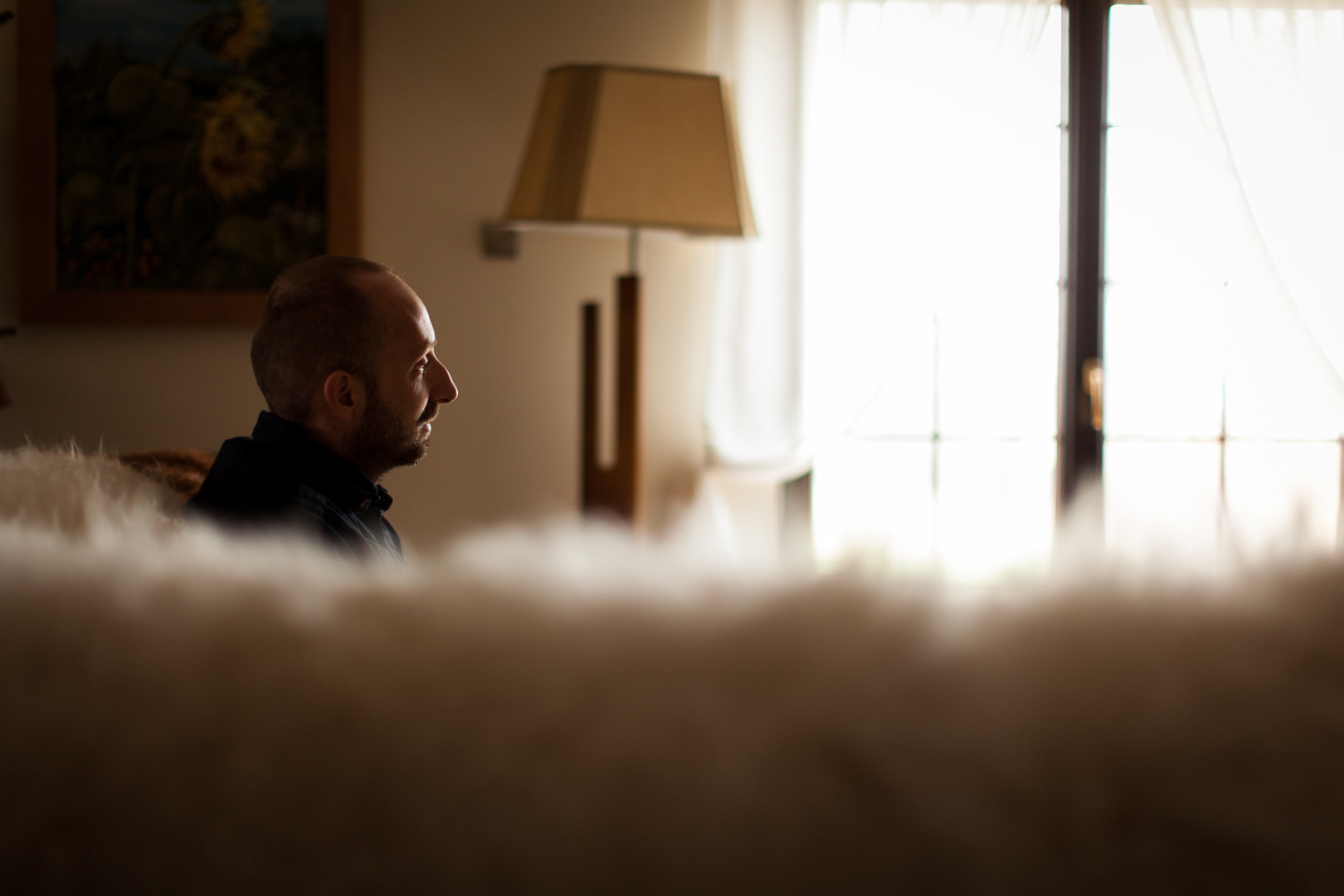 Portret na sofie. Fotografia Rodzinna Białystok.