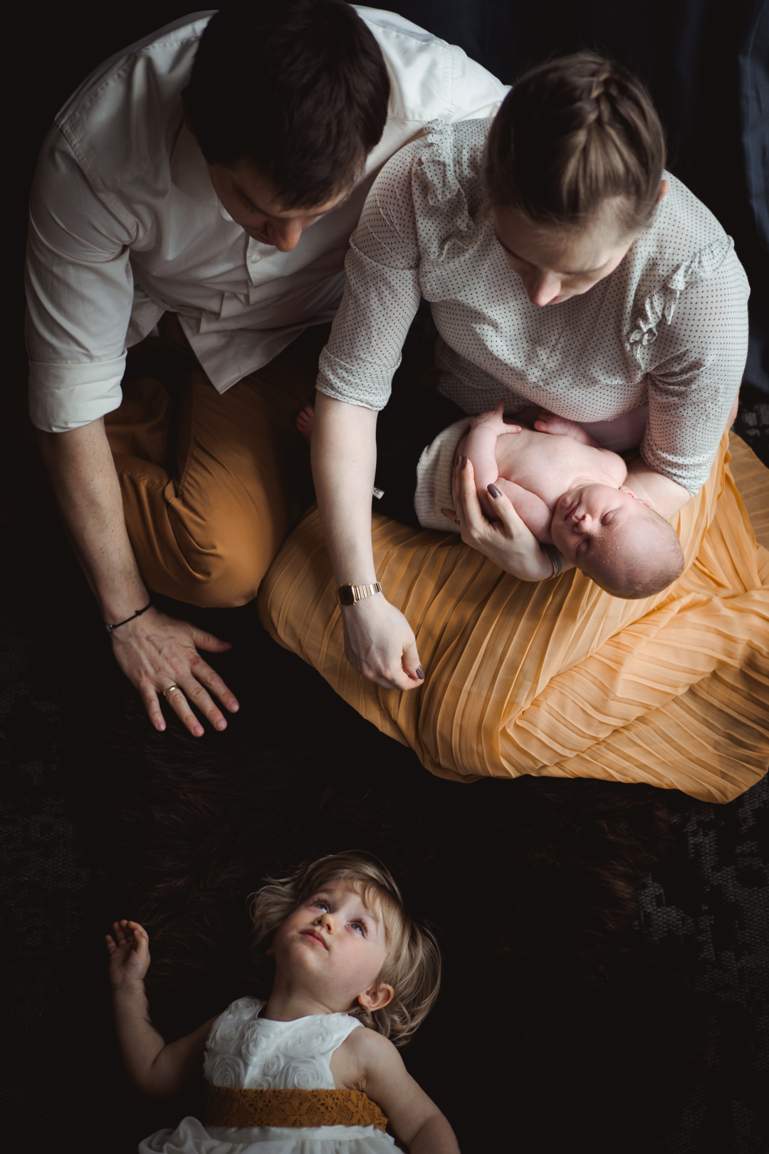Portret rodzinny z dziećmi. Fotografia rodzinna Białystok. Patrycja i Augustyn.